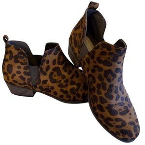 New Pierre Dumas Womens Sz 10 Boots Booties Shoes Brown Cheetah Animal Kenzie-2